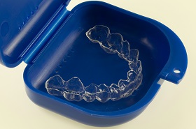 Retainer box